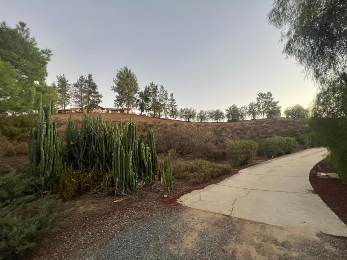 Ultimate Winery Getaway With Spa And Amazing Hilltop View Temecula Kültér fotó